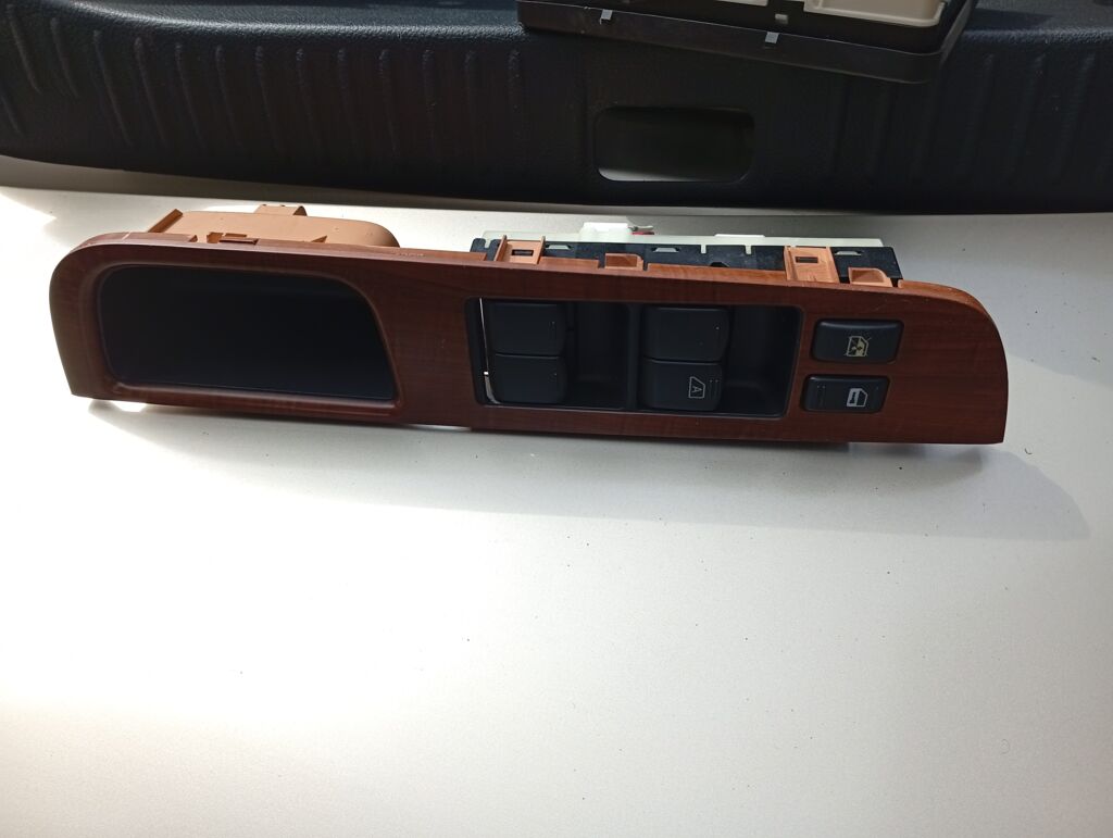 Блок упр-я стеклоподъемниками на Nissan Tiida Latio SC11 25401-1JY5B, Переднее Правое расположение