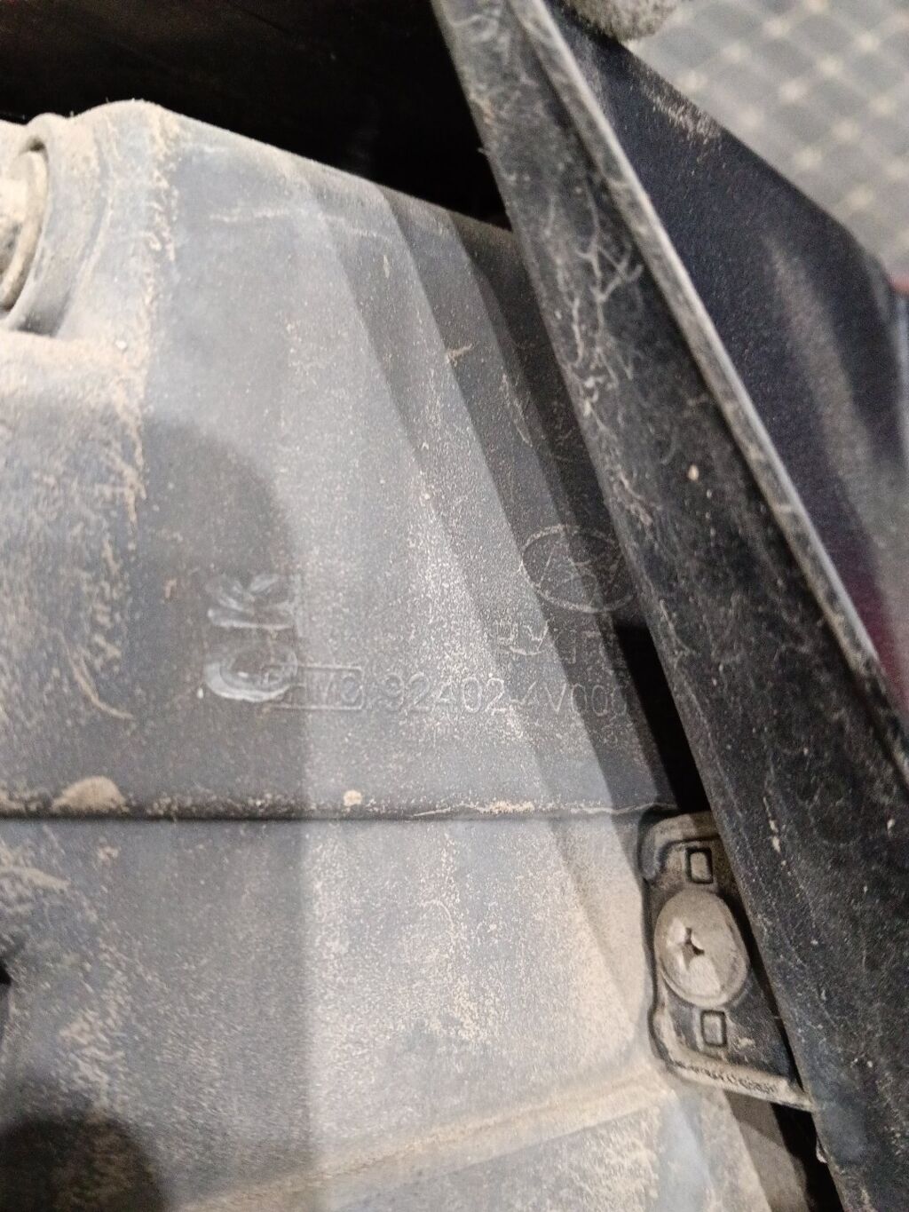 Стоп на Hyundai Elantra MD 92402-4V000, Правое расположение