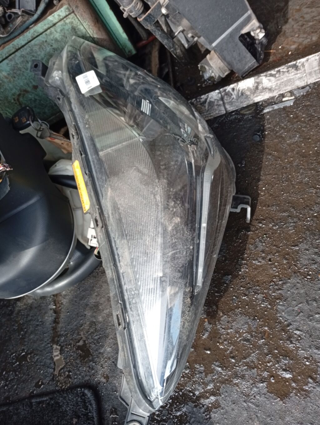 Фара 52-275 52-275,81110-52J90 на Toyota Ractis NCP120 Фото 3