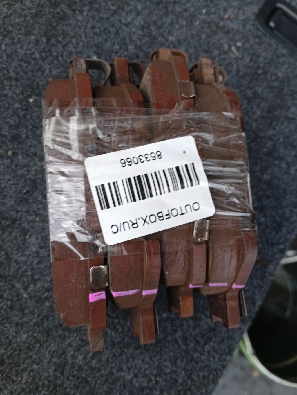 Тормозные колодки на Toyota Crown JZS171 1JZ-FSE, Переднее расположение