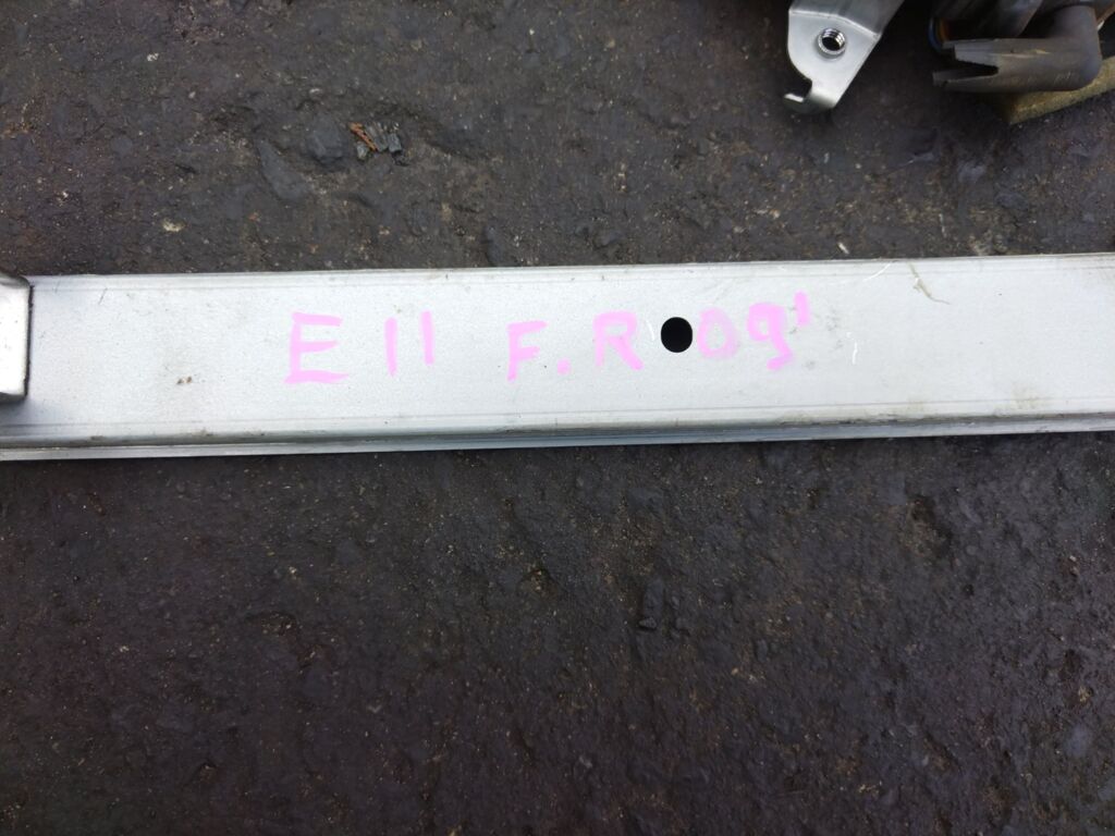 Стеклоподъемный механизм на Nissan Note E11 80730-1U60A, Переднее Правое расположение