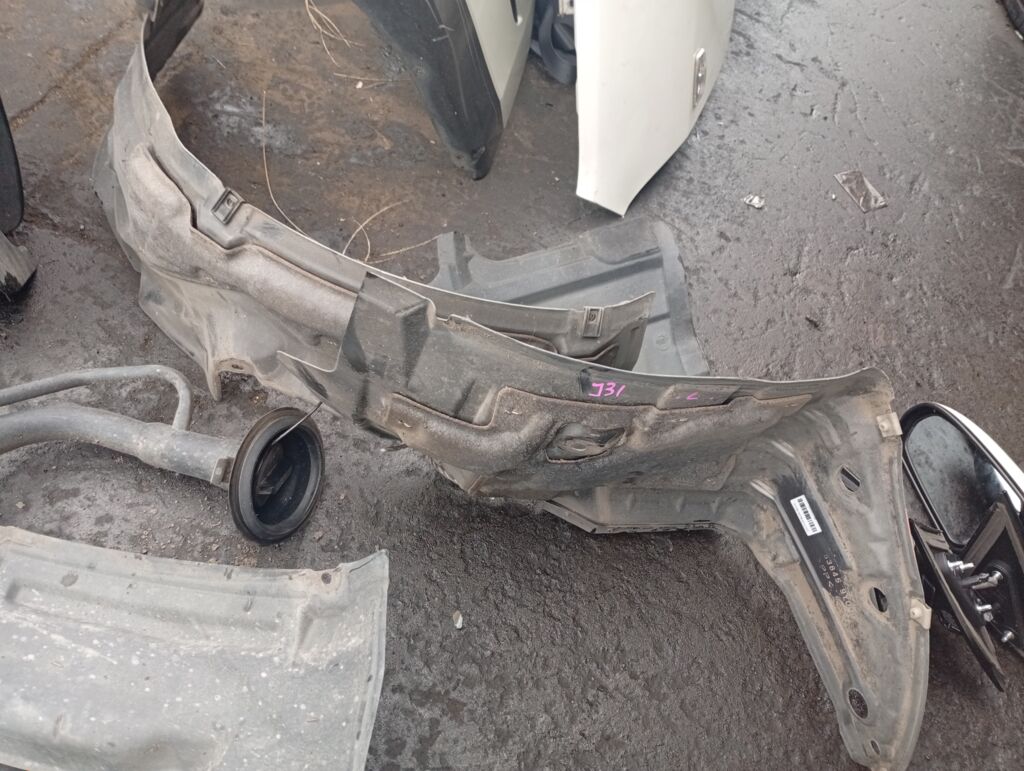 Подкрылок на Nissan Teana J31 VQ23DE 63845-9Y000  63843-9Y000, Переднее Левое расположение