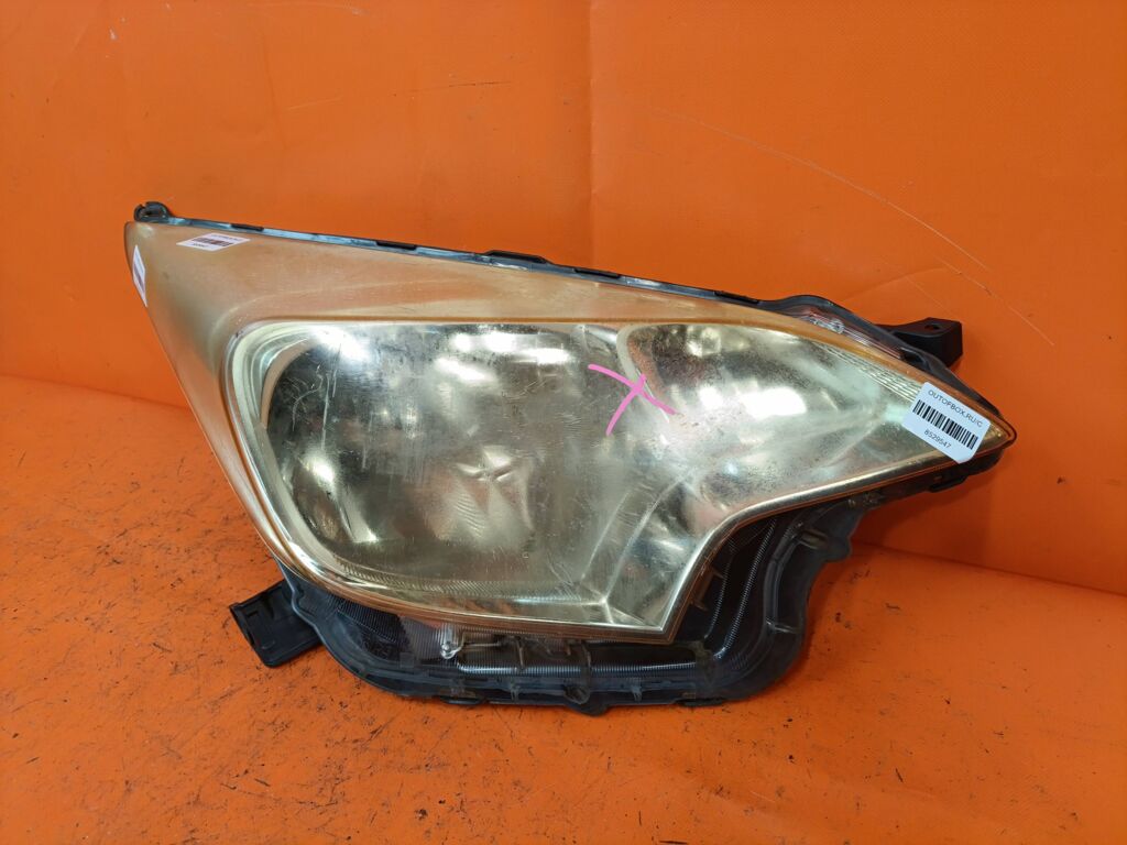Фара на Toyota Ractis NCP120 52-211, Правое расположение