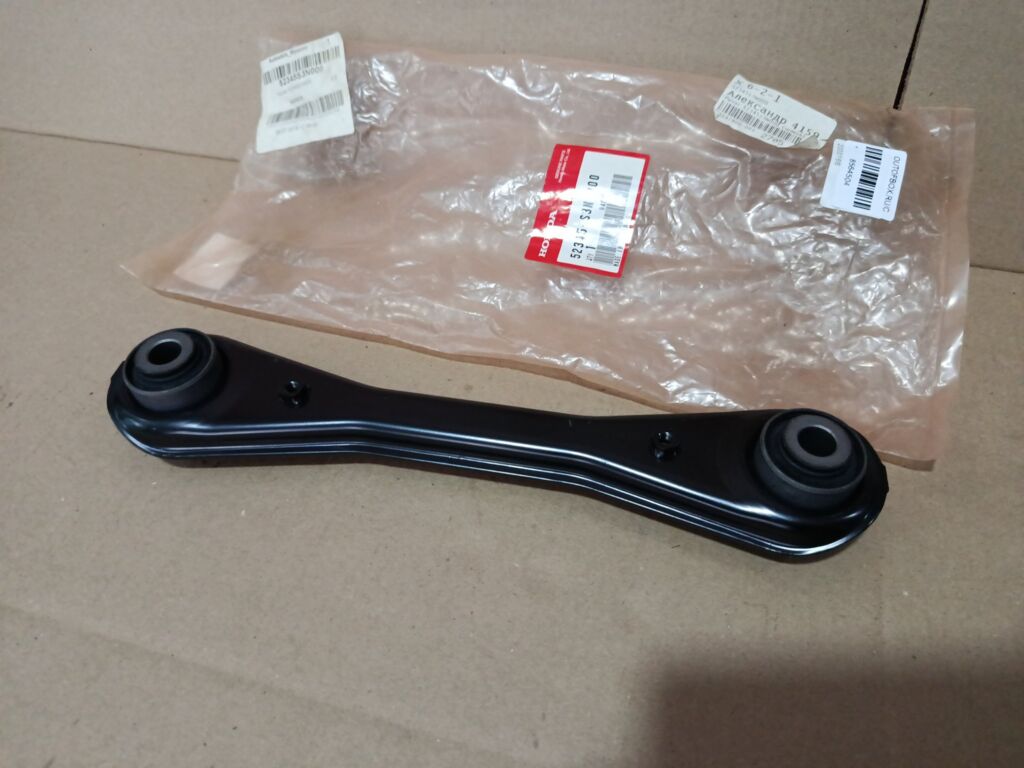 Тяга реактивная на Honda Odyssey RA6 F23A HONDA 52345-S3N-000, Заднее расположение