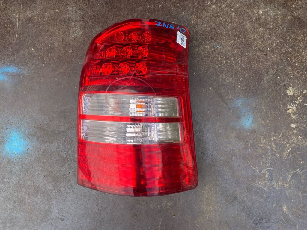 Стоп на Toyota Wish ZNE10G 68-3, Правое расположение