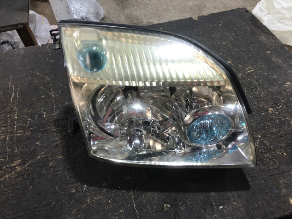 Фара на Nissan X-Trail NT30 1670, Правое расположение