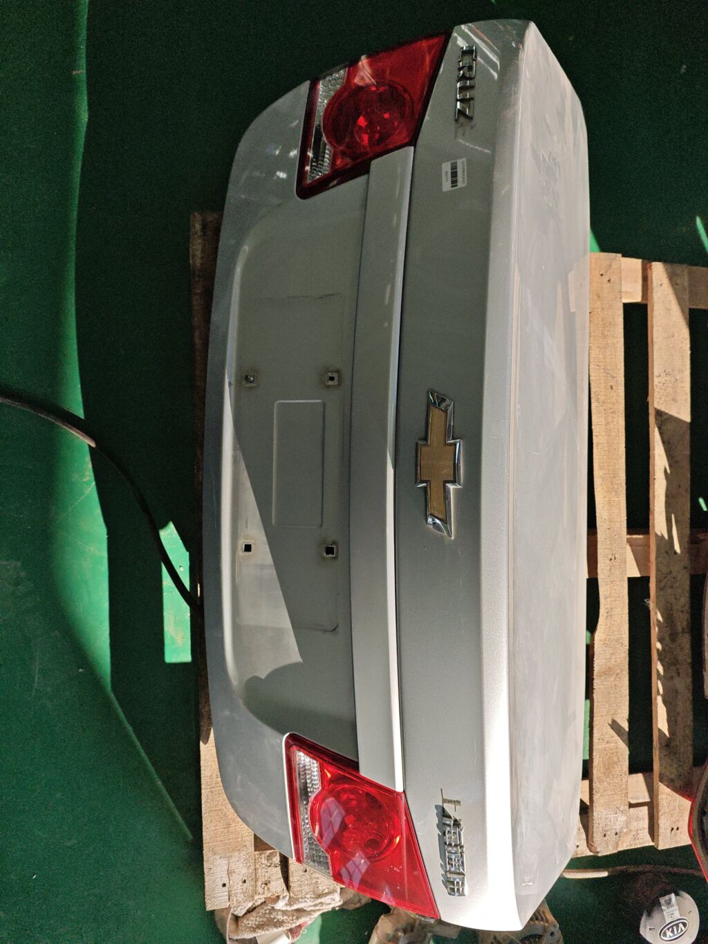 Крышка багажника на Chevrolet Cruze J300