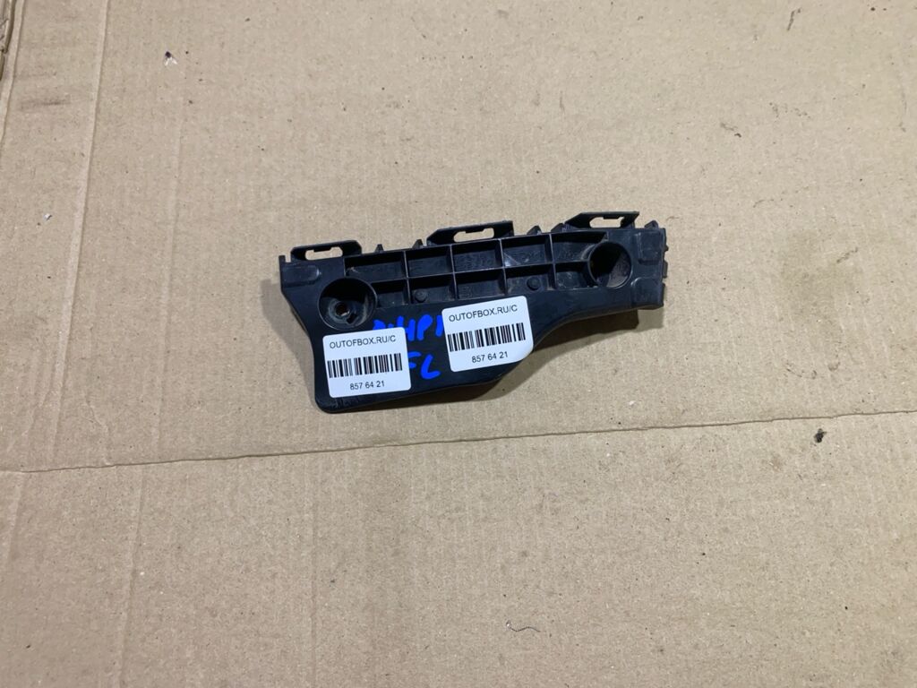 Крепление бампера на Toyota Aqua NHP10 52536-52110, Переднее Левое расположение