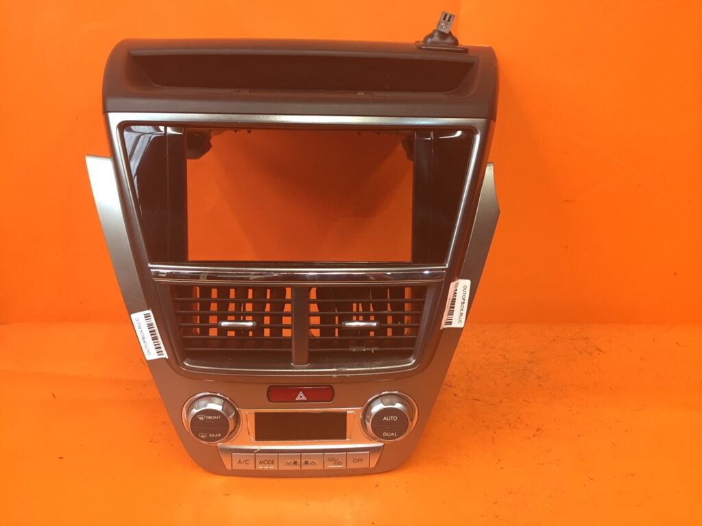 Блок управления климатконтроля на Subaru Exiga YA5 72311YC020