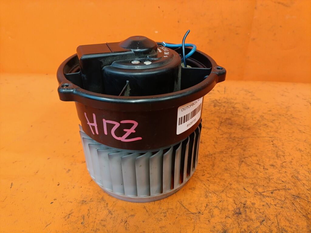 Мотор печки на Mitsubishi Colt Z21A MN140153