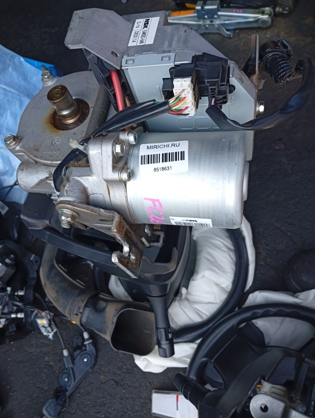 Рулевая колонка на Nissan Serena C26