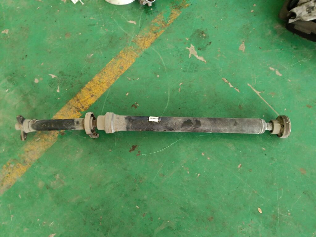 Кардан на Volkswagen Touareg 7L BRJ 7L0521102B/D/N, Заднее расположение