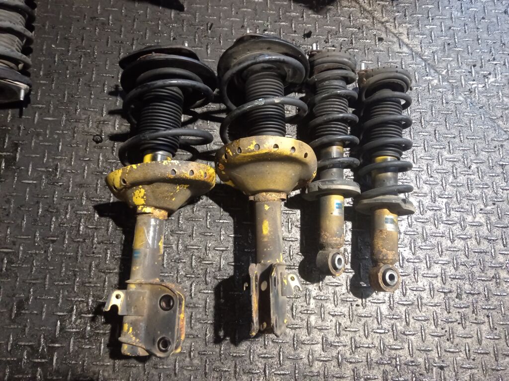 Стойка амортизатора на Subaru Legacy Wagon BP5 EJ20X