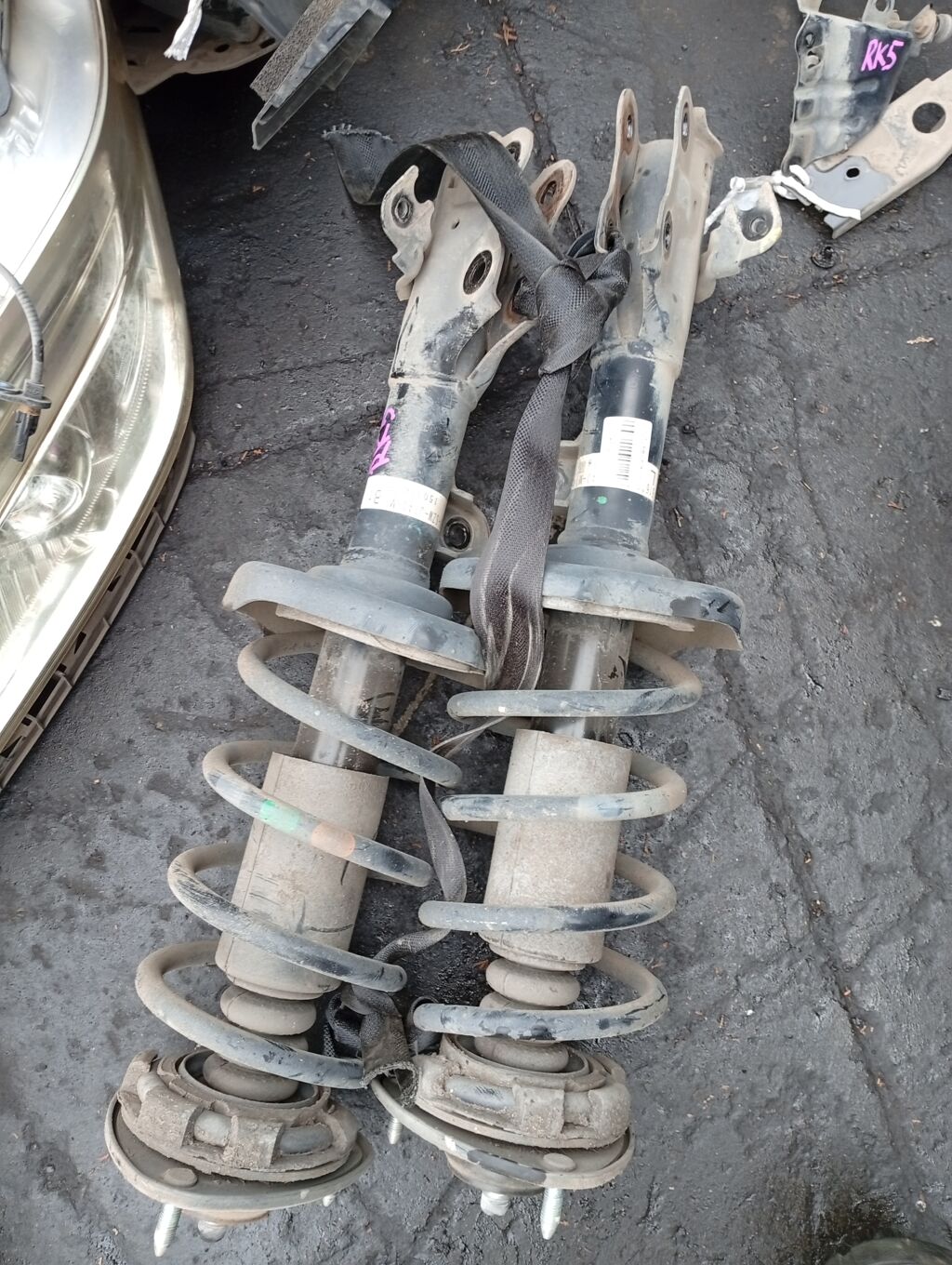 Стойка амортизатора на Honda Stepwgn RK5 R20A Фото 2