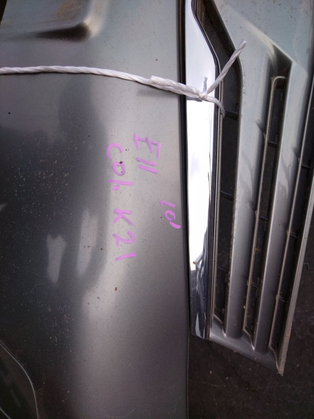 Бампер 62022-8Y20H на Nissan Note E11 Фото 2