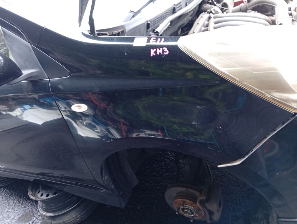 Крыло переднее на Nissan Note E11 Фото 3