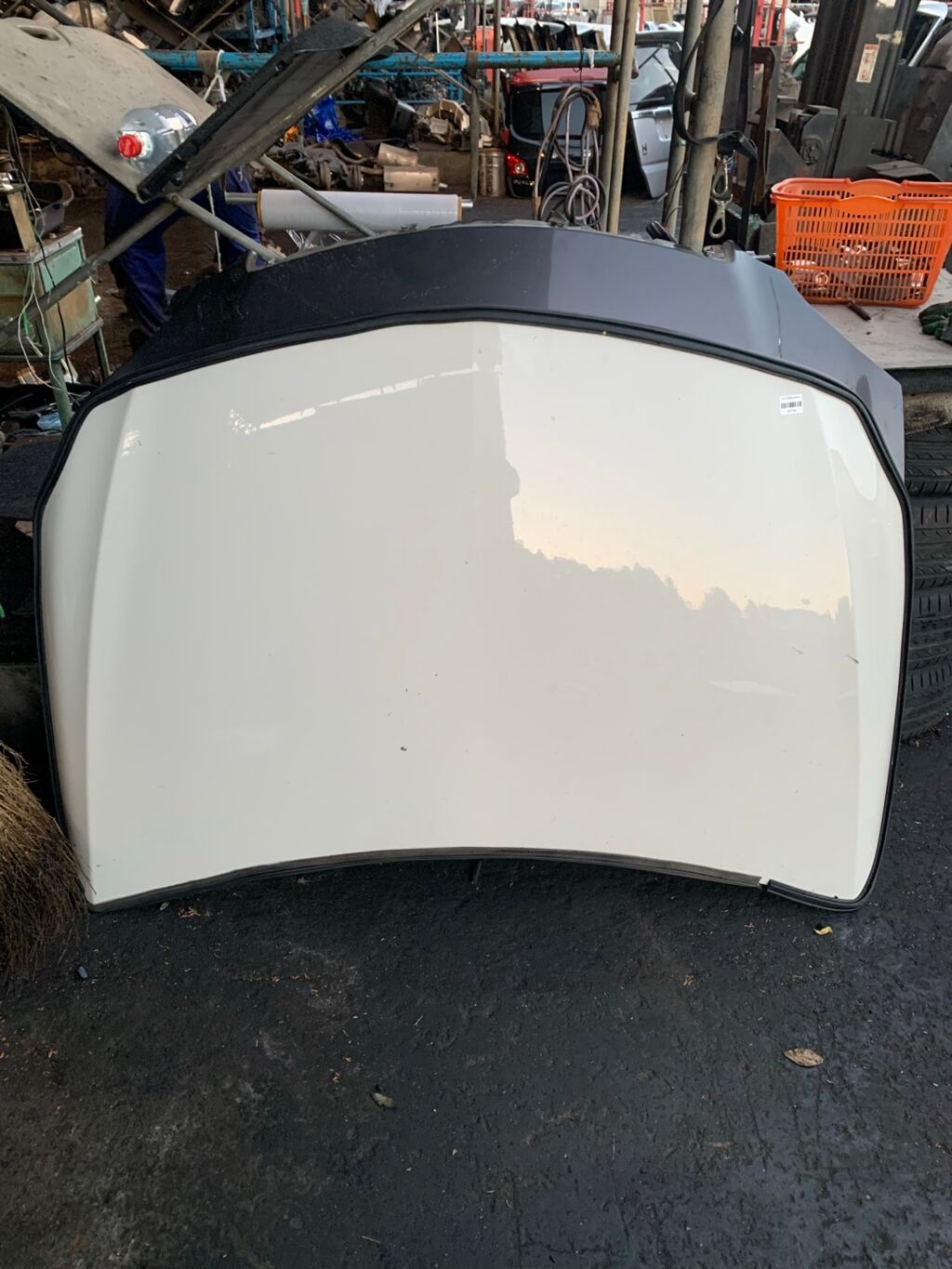 Капот на Mercedes-Benz A-Class W176.042