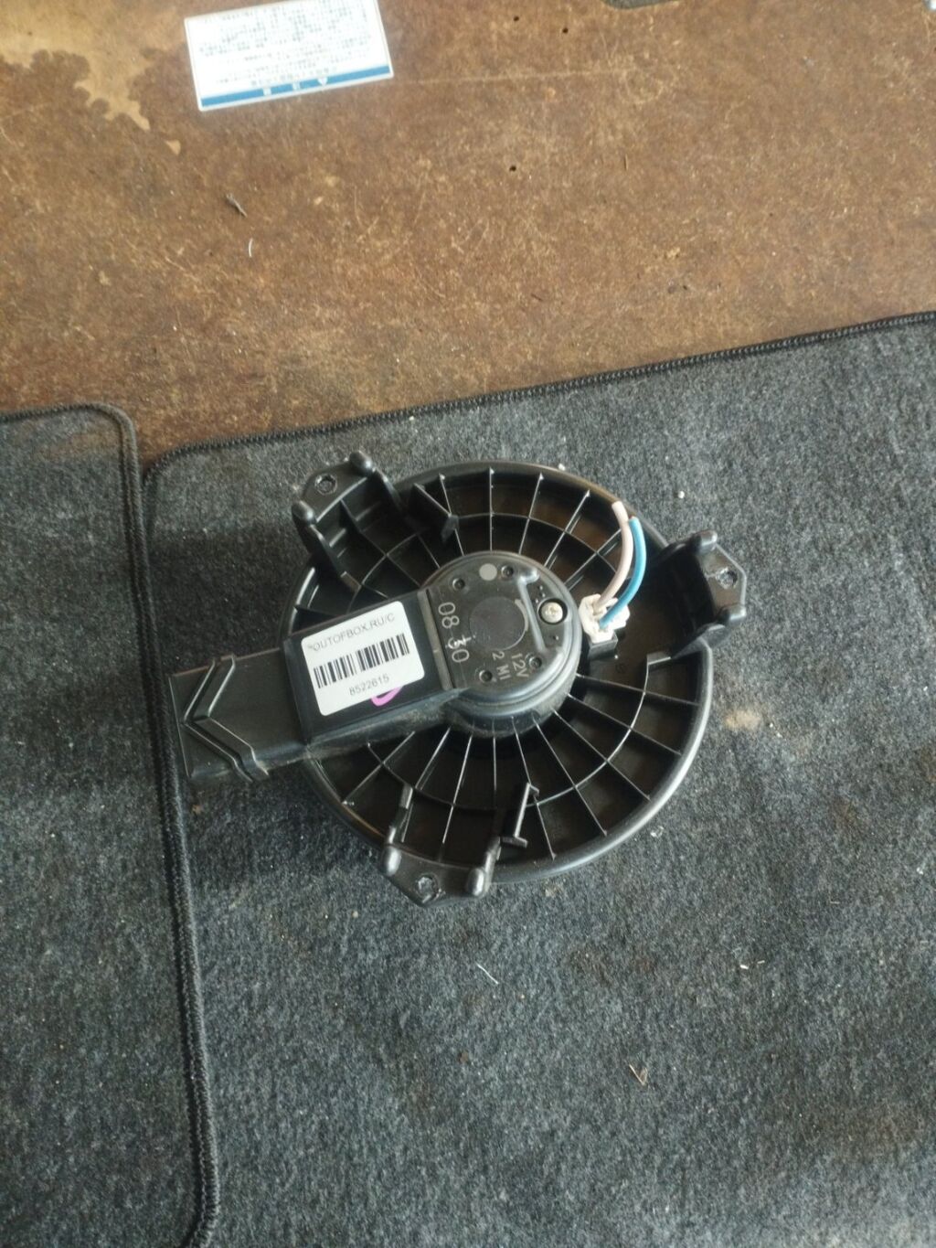 Мотор печки на Honda Freed GB3