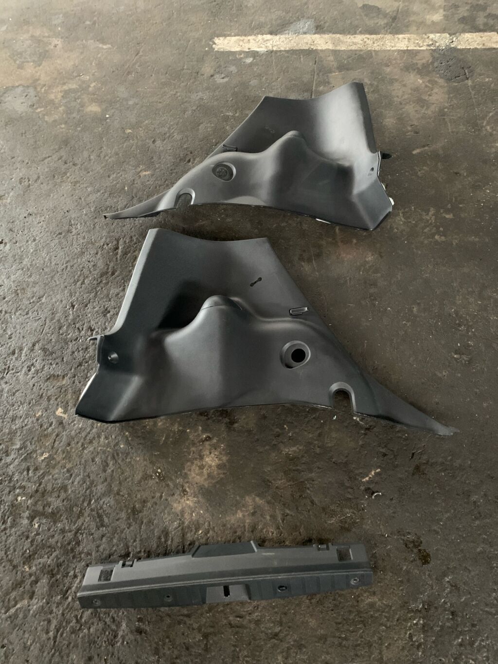 Обшивка багажника на Toyota Will Cypha NCP70 64716-52080, Заднее расположение