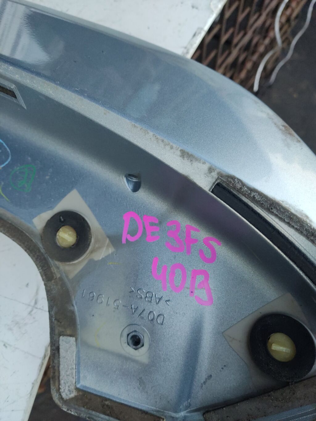 Спойлер на Mazda Demio DE3FS D07A-51961, Заднее расположение