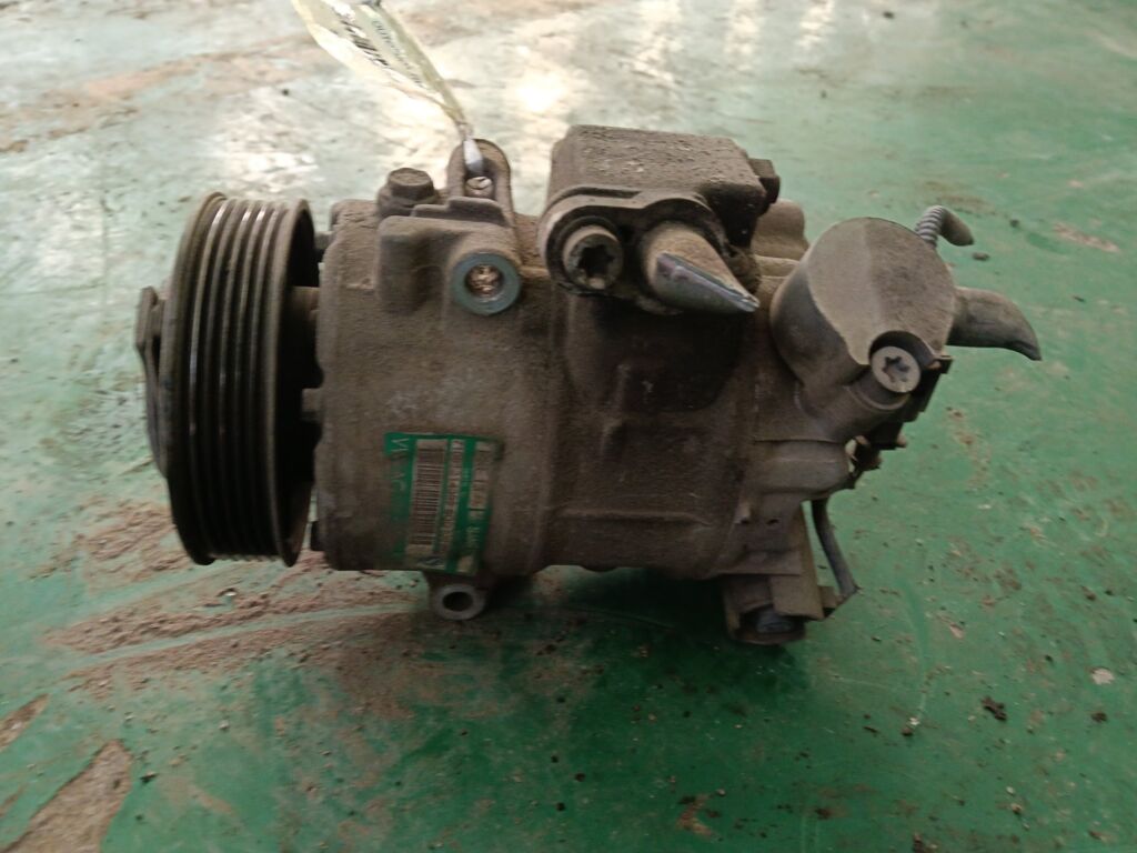 Компрессор кондиционера на Skoda Fabia 5J BTS 6QD820803