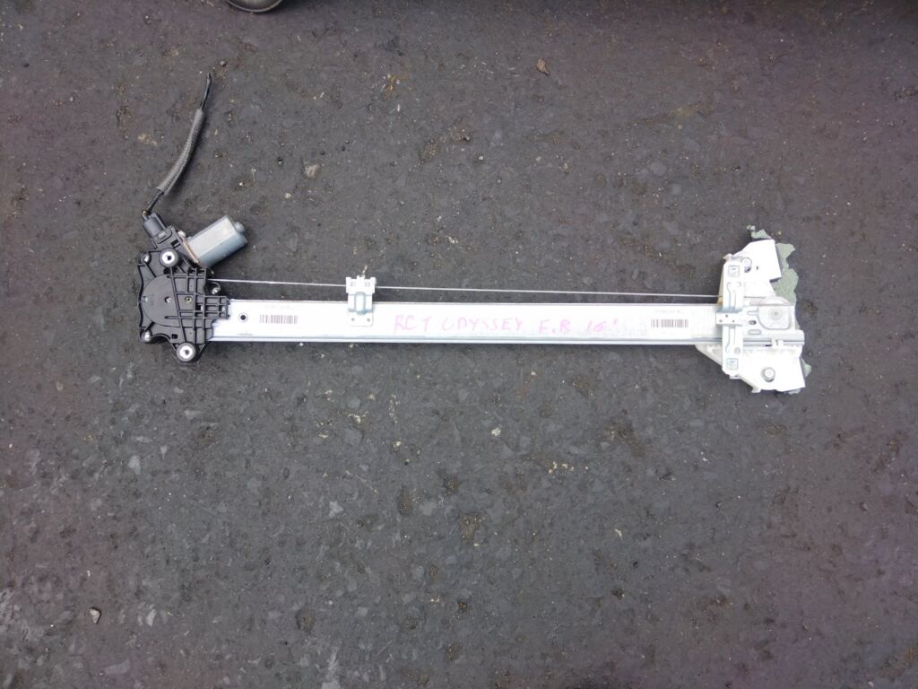 Стеклоподъемный механизм на Honda Odyssey RC1, Переднее Правое расположение