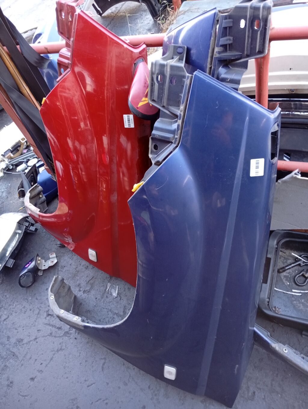 Крыло переднее на Nissan X-Trail NT30 63113-8H440, Левое расположение