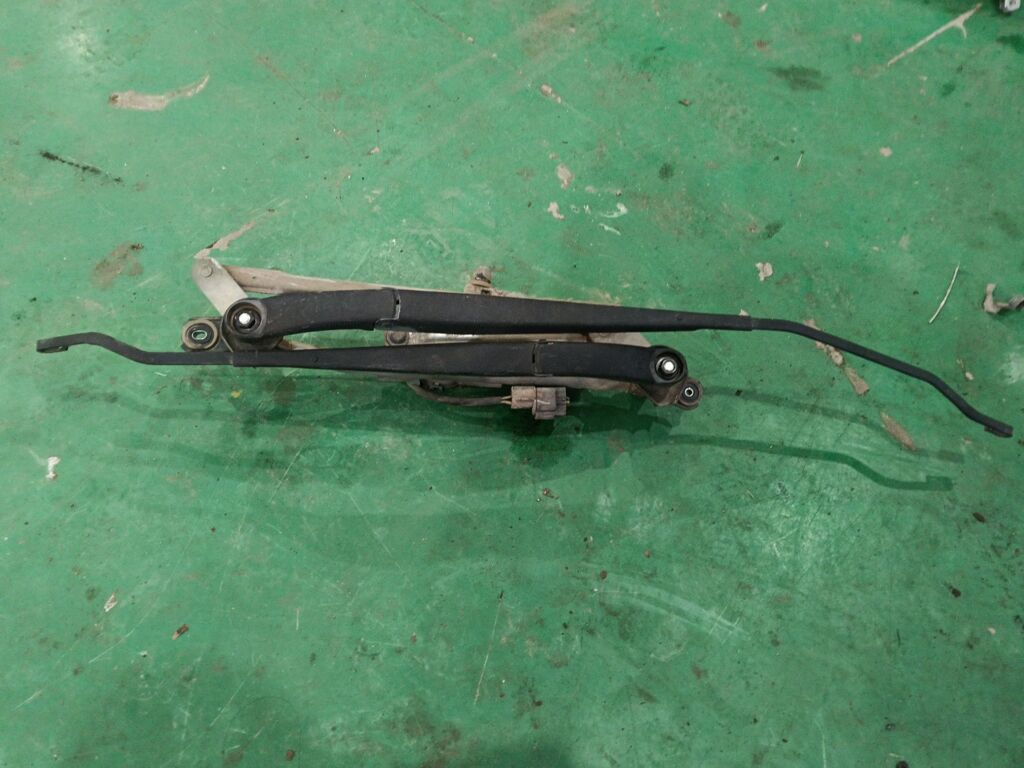 Мотор привода дворников на Hyundai Solaris RB 98110-0U000