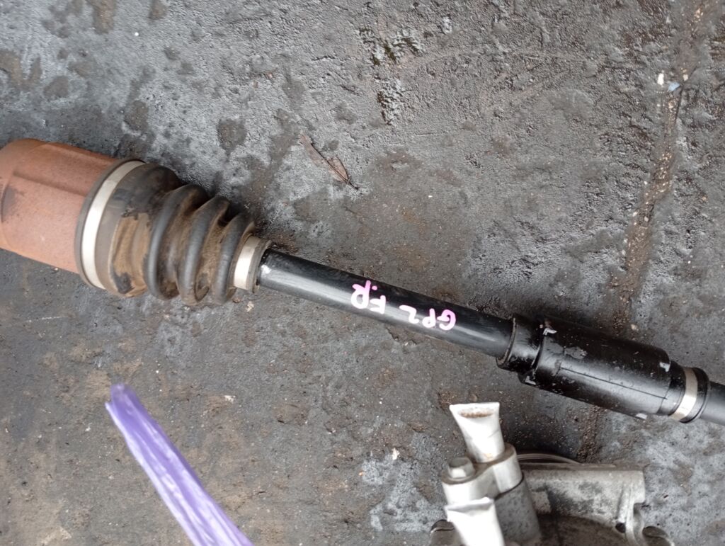 Привод на Honda Fit Shuttle Hybrid GP2 LDA, Переднее Правое расположение