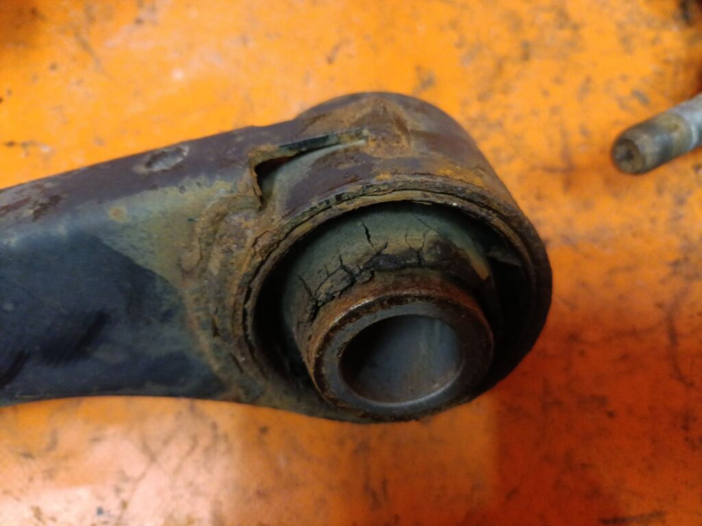 Рычаг на Subaru Impreza Wagon GH3 EL15 Фото 3