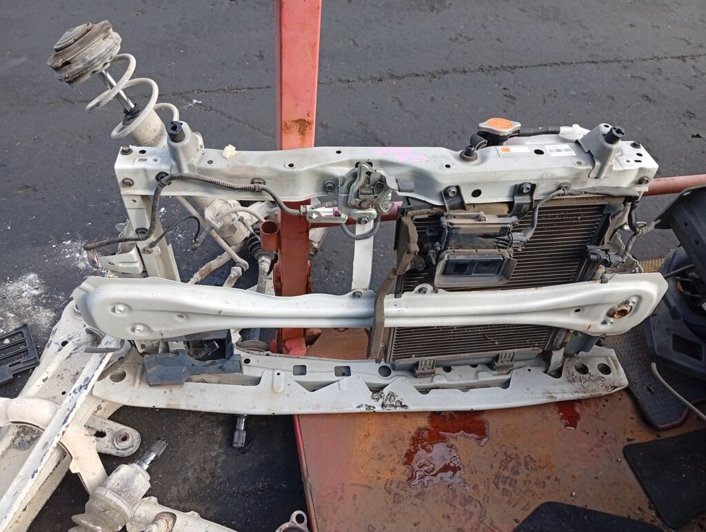 Телевизор на Daihatsu Move LA100S KF-VE