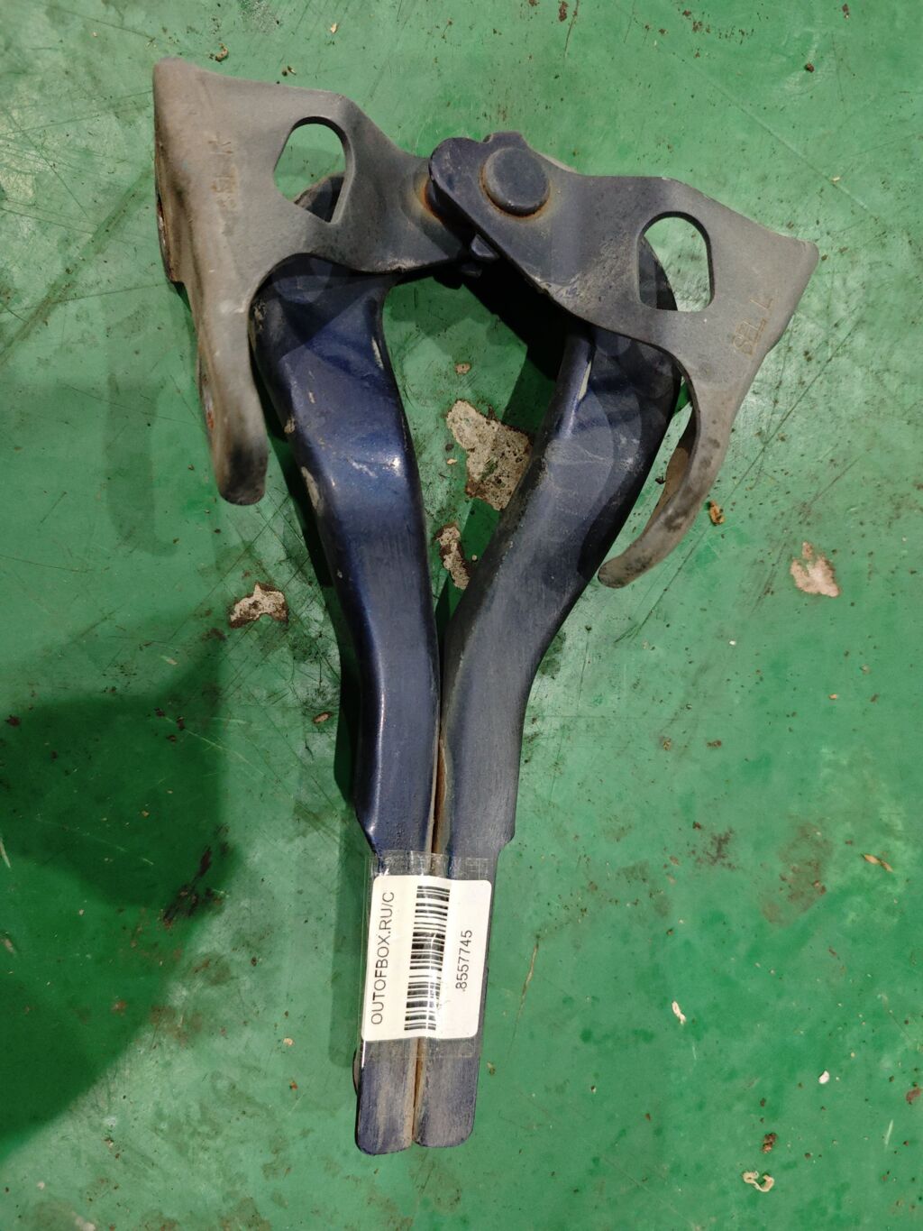 Крепление капота на Honda City GD6