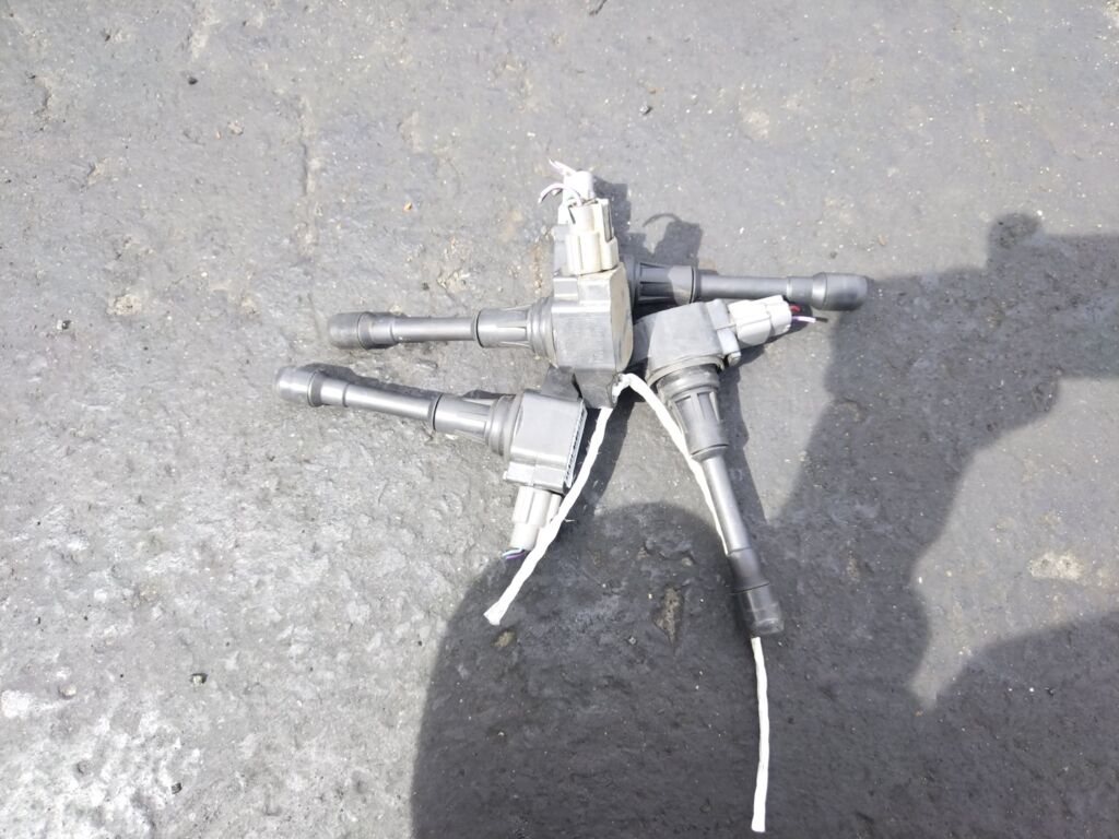 Катушка зажигания на Nissan Tiida C11 HR15DE 22448-JA00C  22448 ED000  LC-016-7208