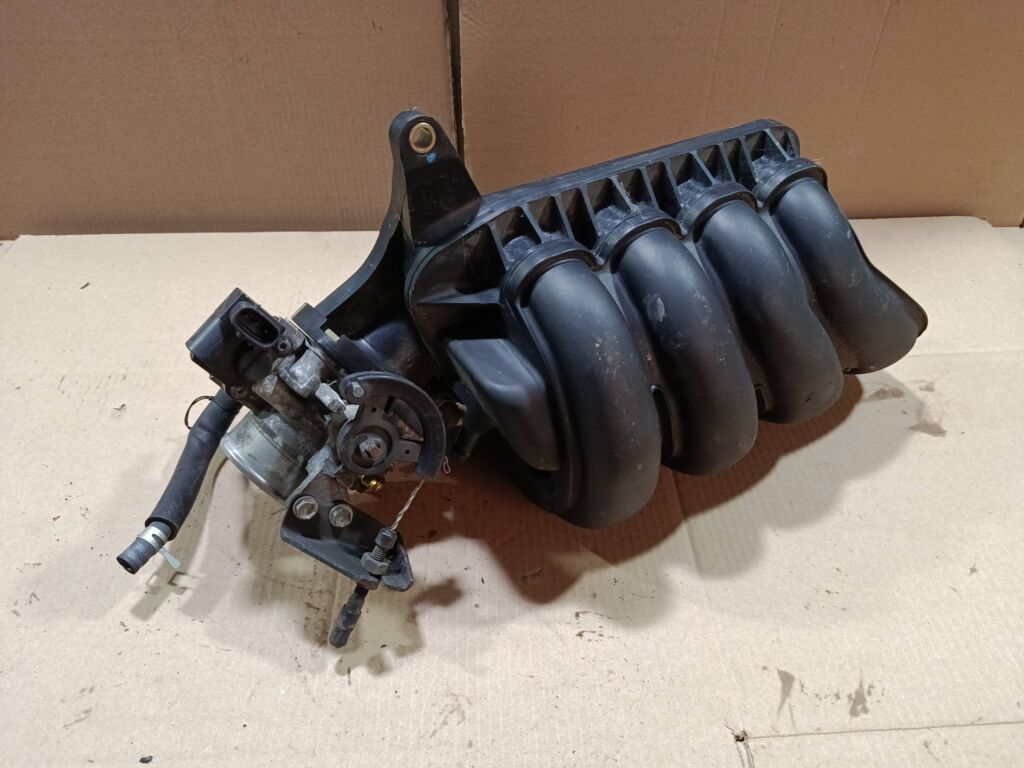 Дроссельная заслонка на Toyota Vista ZZV50 1ZZ-FE Фото 5