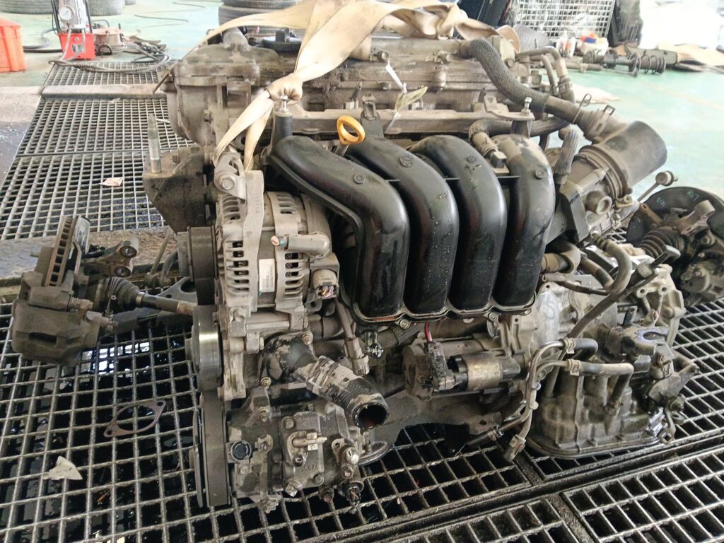 Двигатель на Toyota Corolla ZRE120L 1ZR-FE