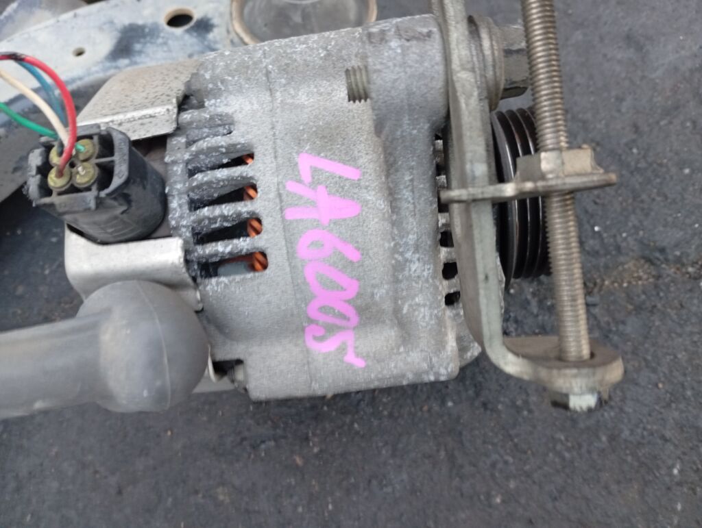 Генератор на Daihatsu Tanto LA600S KF-VE 27060-B2130