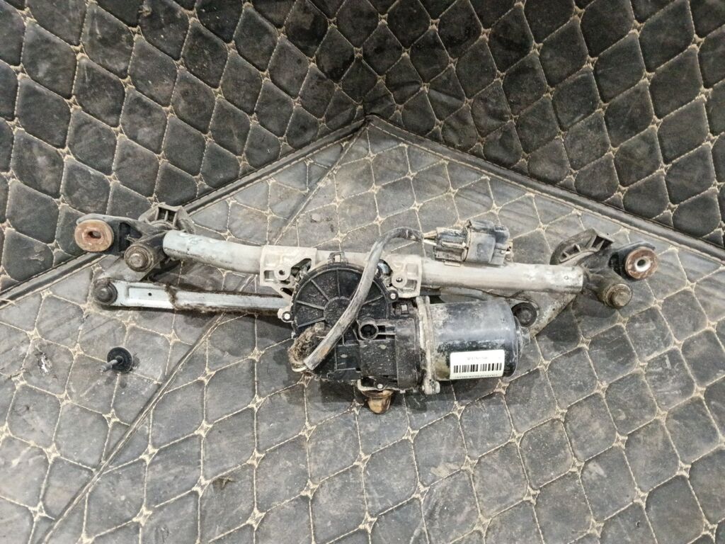 Мотор привода дворников на Hyundai Solaris RB 98110-0U000