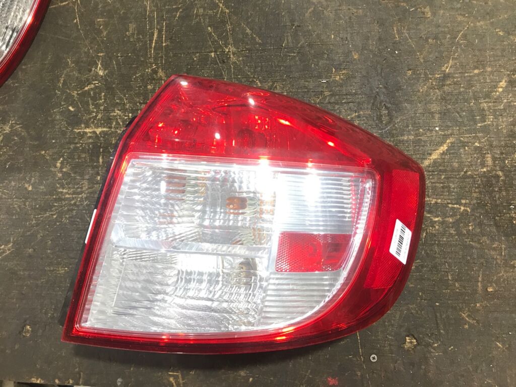 Стоп на Suzuki Sx4 YC11S 220-59158, Правое расположение
