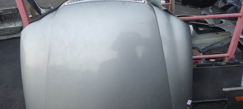 Капот на Nissan Cefiro A33