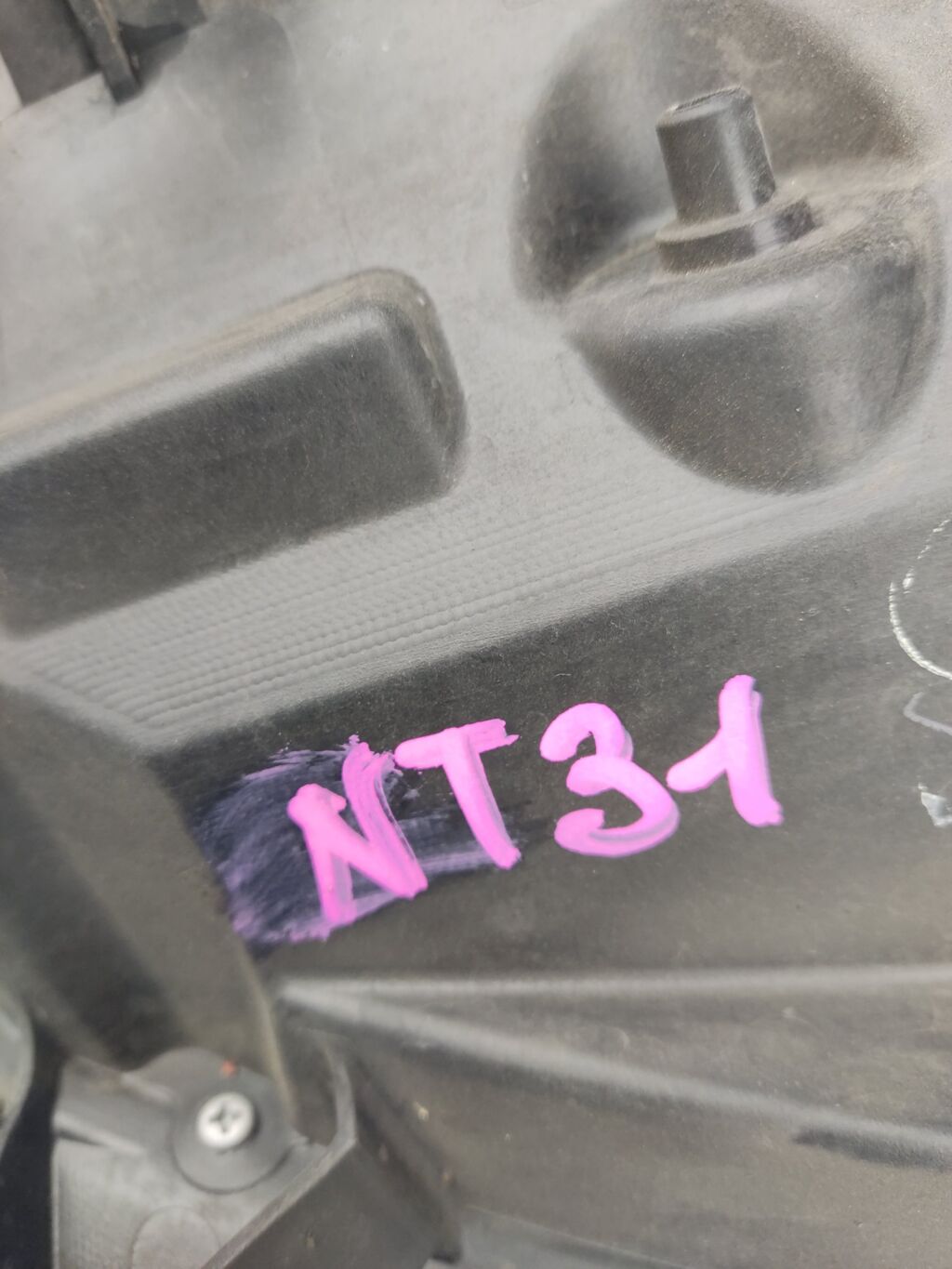Фара на Nissan X-Trail NT31 1849, Правое расположение