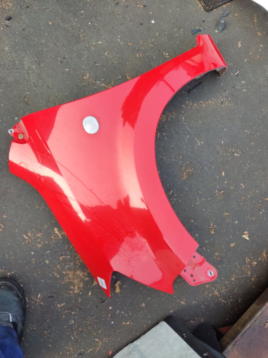 Крыло переднее на Toyota Passo KGC10 261301  53812-B1010  53812B1010  GDFN0056L  STTYD10162  TY10248AL, Левое расположение