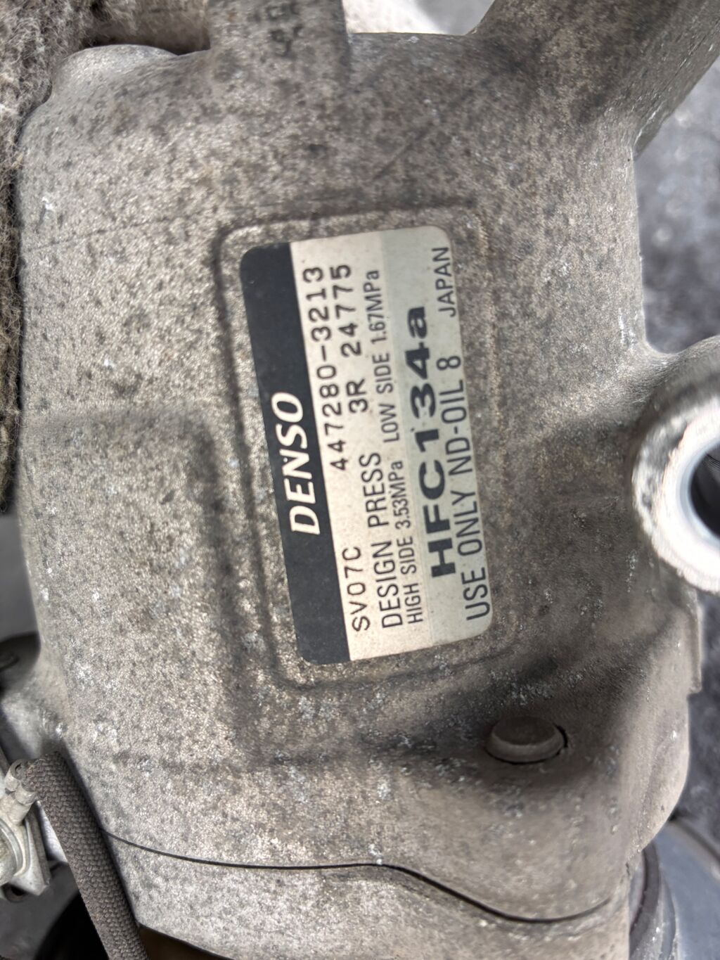Компрессор кондиционера 447280-3213 на Daihatsu Move LA100S KF-VE Фото 2