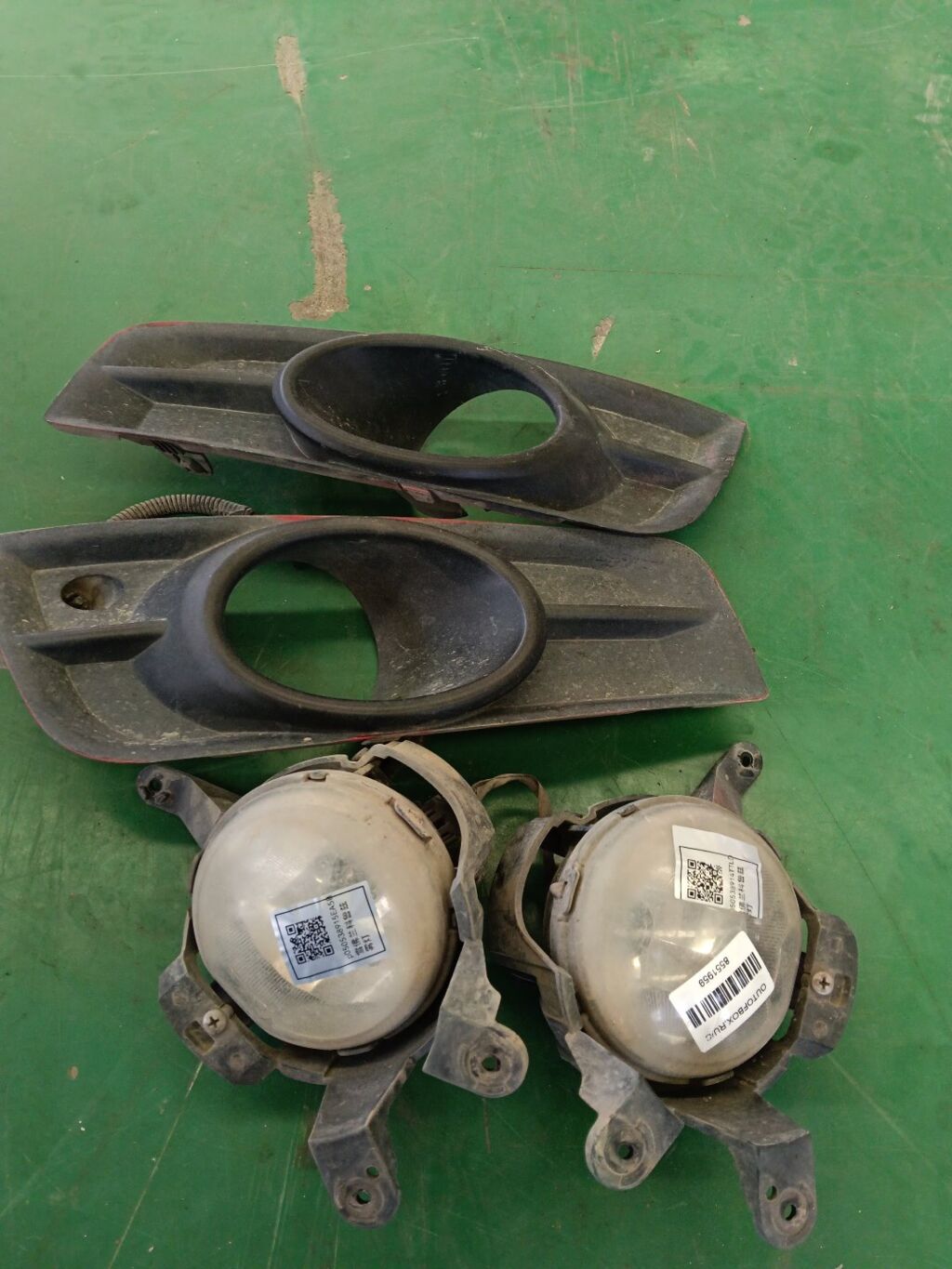 Туманка бамперная на Chevrolet Cruze J300 94831152  94831151