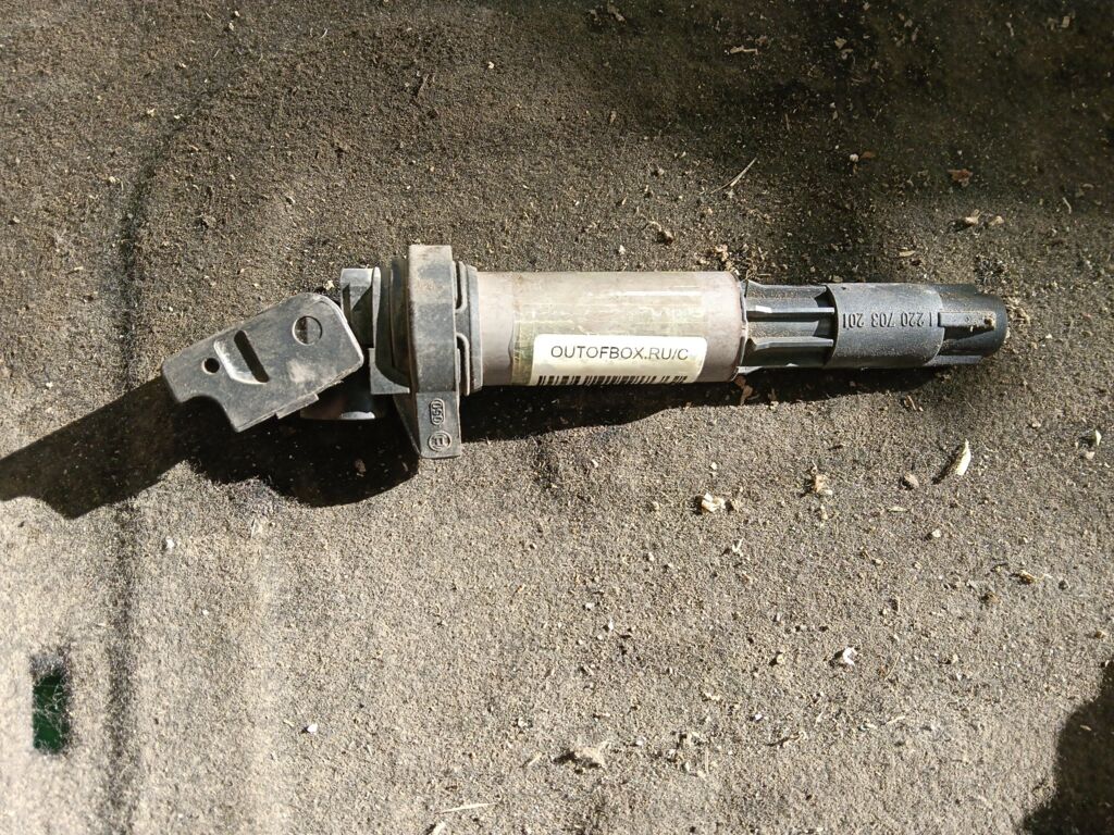 Катушка зажигания на Bmw 7-Series E65 N62B44A 0221504100  0221504464  12130148594  12130390064  12131712219  12137594938