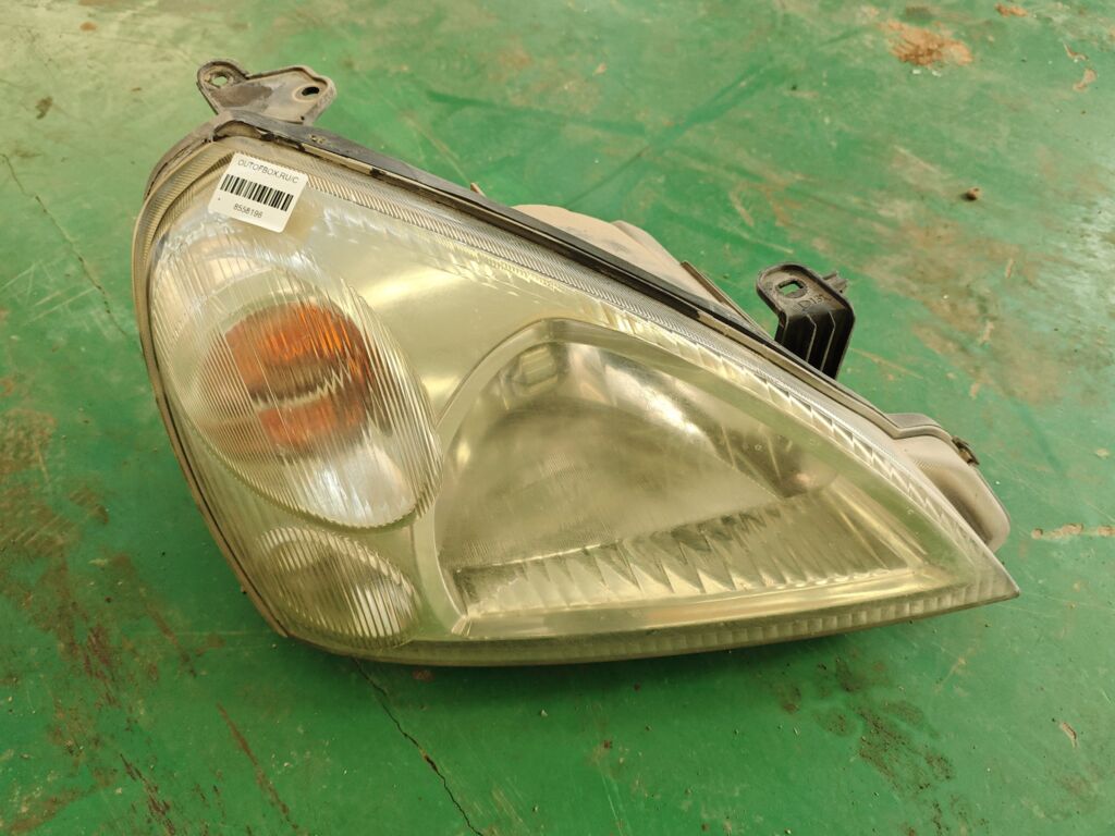 Фара на Suzuki Liana RB21S 35100-54G40, Правое расположение