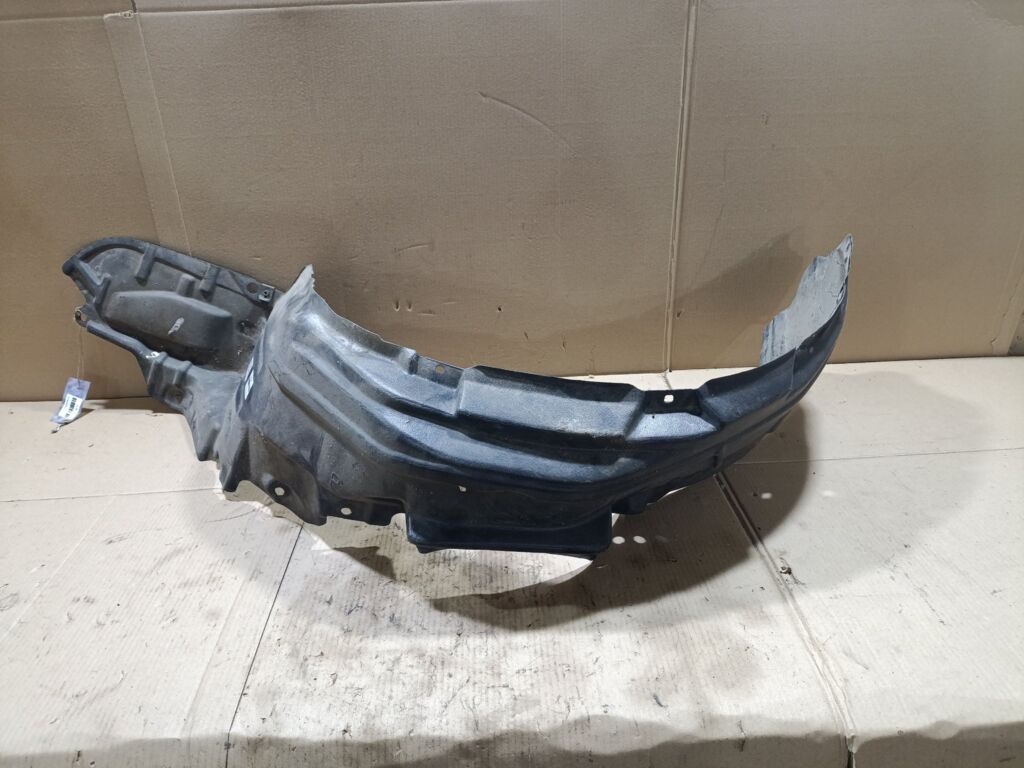 Подкрылок на Toyota Gaia ACM10G Фото 2