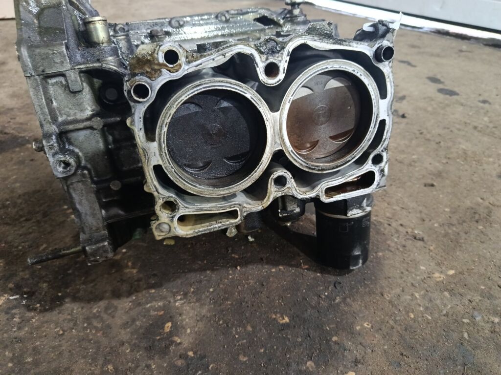 Блок двигателя на Subaru Legacy Wagon BH5 EJ206 Фото 10