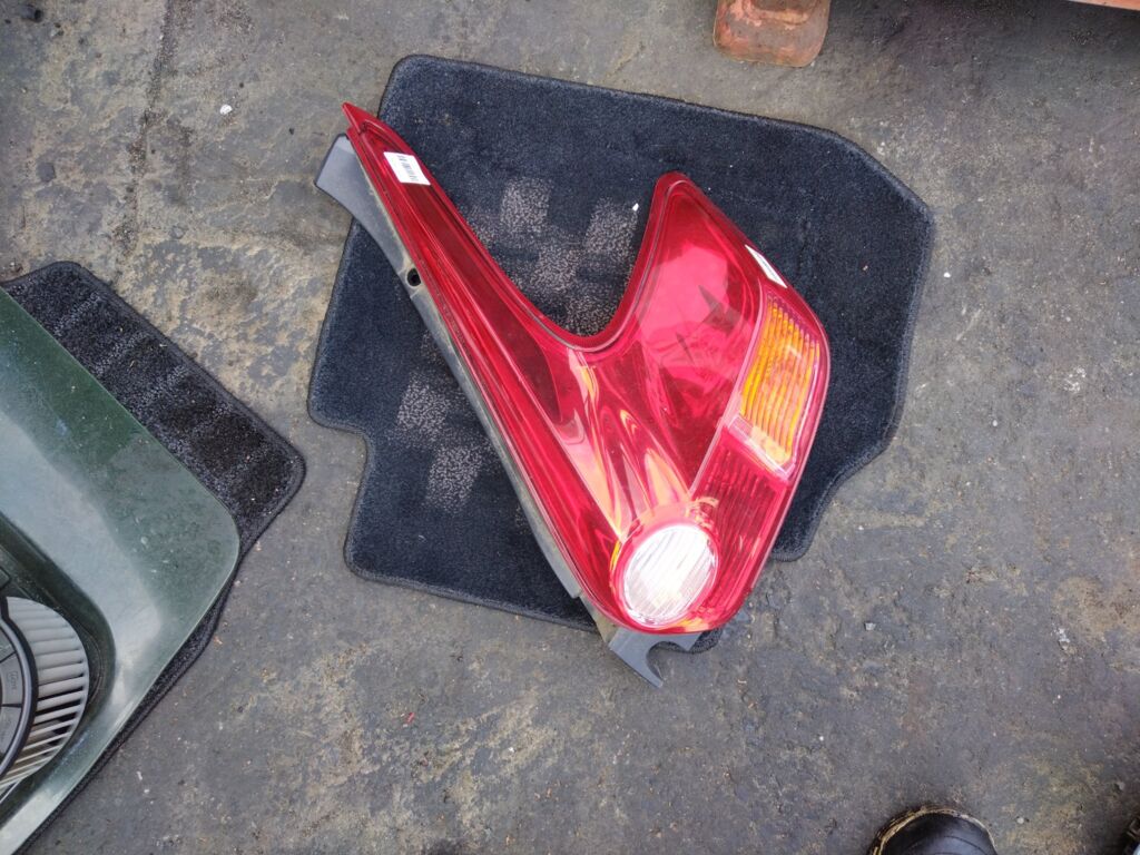 Стоп на Nissan Juke YF15 T003, Правое расположение