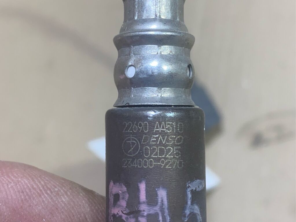 Лямбда-зонд 22690AA510 на Subaru Legacy Wagon BH5 EJ206 Фото 3