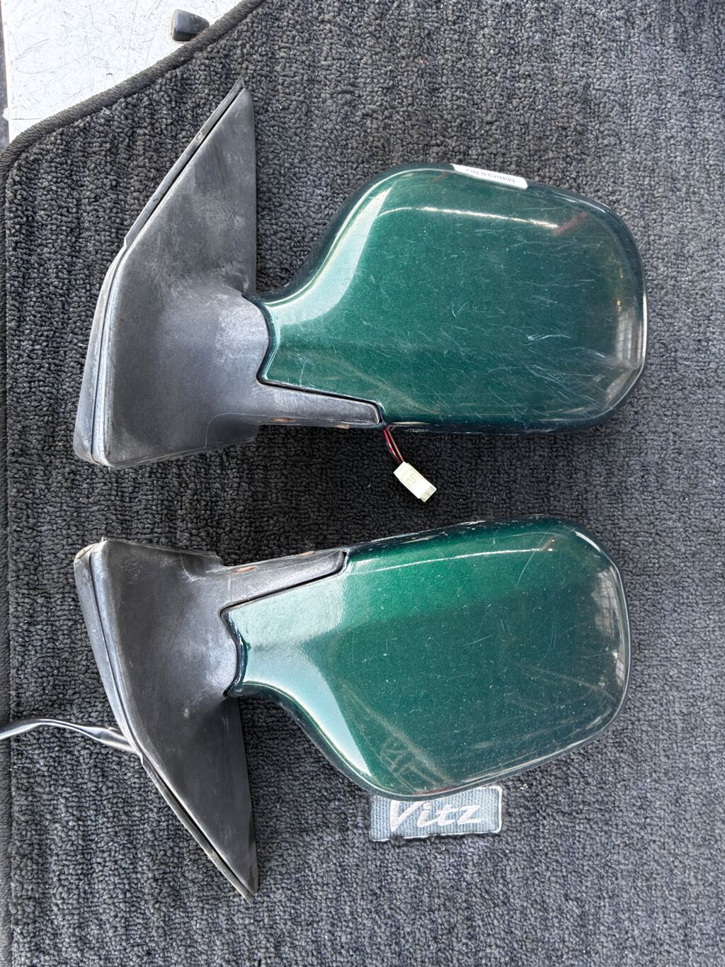 Зеркало двери боковой на Toyota Funcargo NCP20